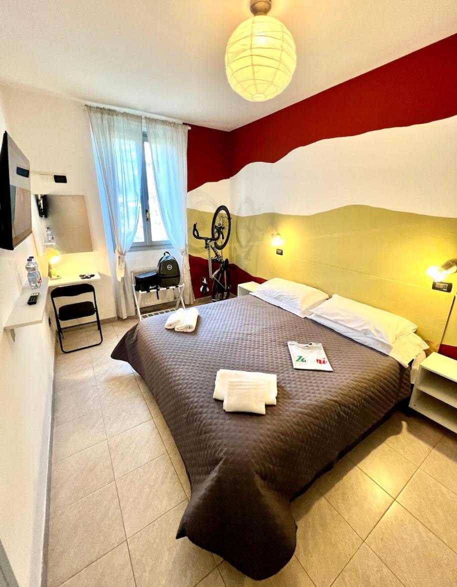 Zappi Cycling Hotel Риоло Терме Екстериор снимка
