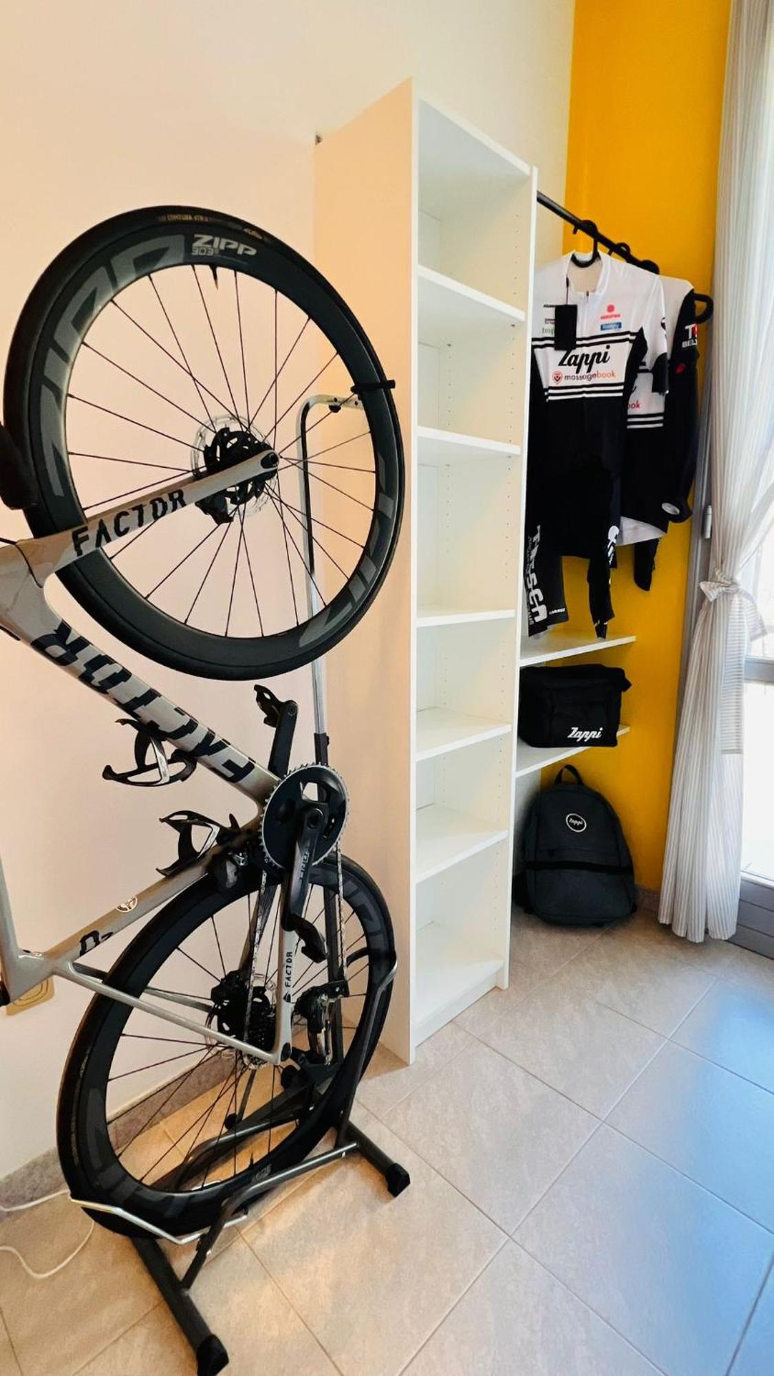 Zappi Cycling Hotel Риоло Терме Екстериор снимка